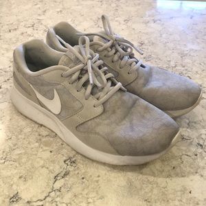 White/grey Nike size 8.5